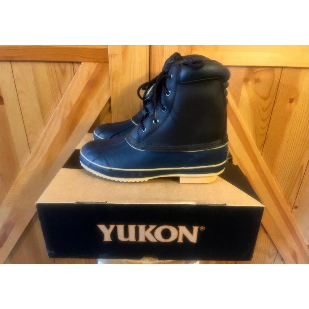 Yukon Adventurer Size 9M Snow Boots Thermolite Insulated Waterproof Steel Shank